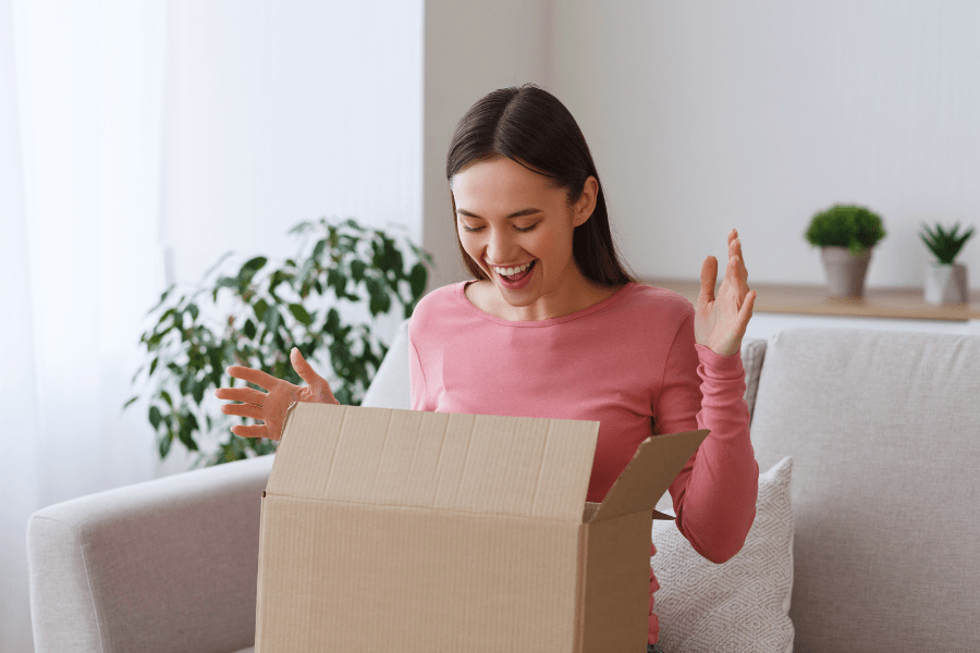 mystery box, unboxing,Tiktok, trend, whitebox, marketing
