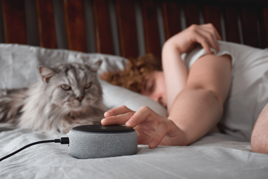 whitebox-pécs-marketing-hangalapukereses-siri